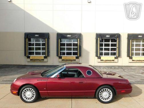2004 Ford Thunderbird Base