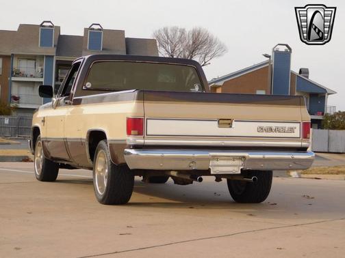 1986 Chevrolet C10/K10 Base