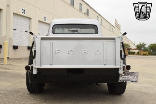 1953 Ford F100 Base