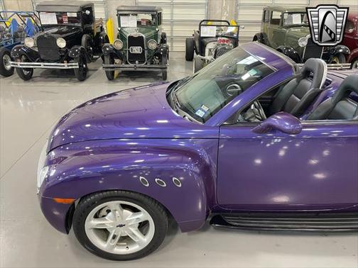 2004 Chevrolet SSR LS