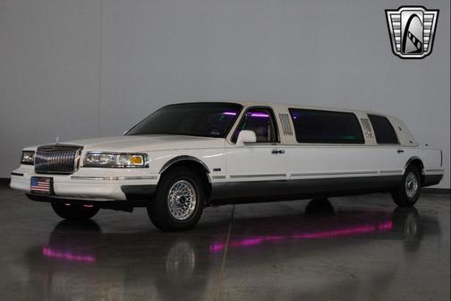 1996 Lincoln Town Car Executive