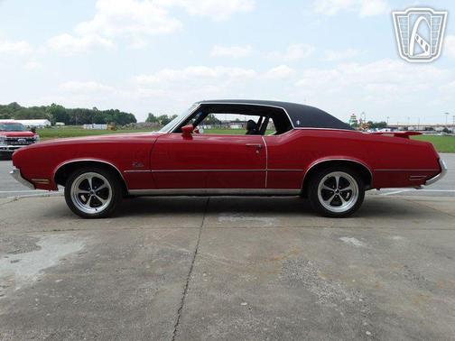 Red 1972 Oldsmobile Cutlass Supreme Base