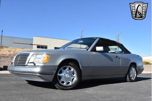 1995 Mercedes-Benz E-Class 320E