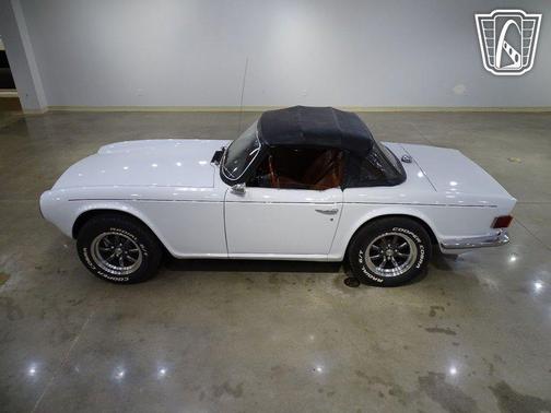 1972 Triumph TR6 Base