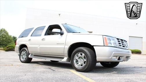 2005 Cadillac Escalade Base