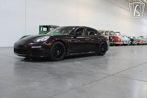 2014 Porsche Panamera 4