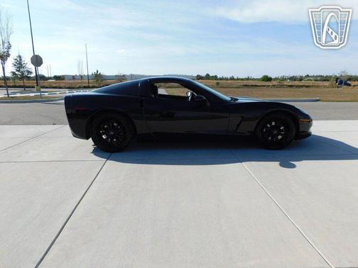 2005 Chevrolet Corvette Base