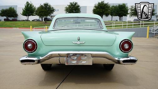 1957 Ford Thunderbird Base