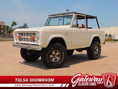 White 1977 Ford Bronco