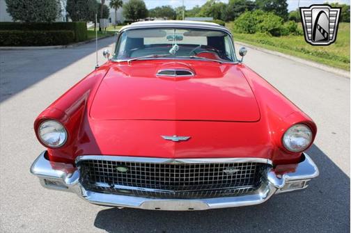 1957 Ford Thunderbird Base