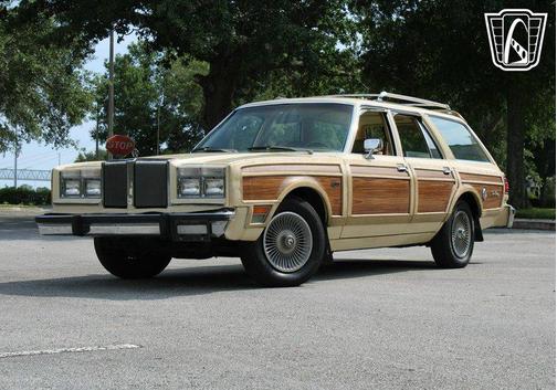 1981 Chrysler LeBaron Town and Country