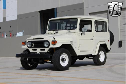 1977 Toyota Land Cruiser Base