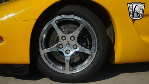 2001 Chevrolet Corvette Base