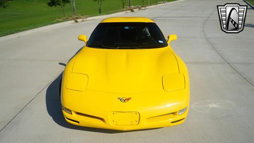 2001 Chevrolet Corvette Base