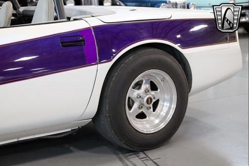 1986 Chevrolet Corvette Base