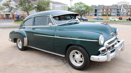 GREEN 1949 Chevrolet Fleetline