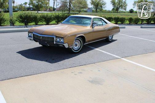Gold 1970 Buick Riviera