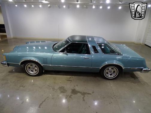 1977 Ford Thunderbird Base