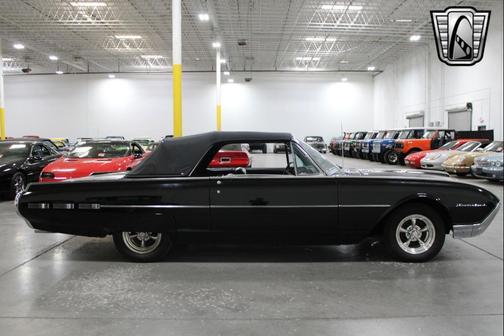 1962 Ford Thunderbird Base
