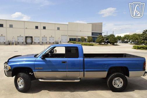 1998 Dodge Ram 2500 Base