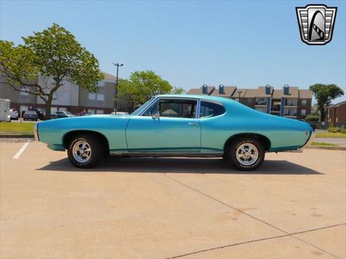 1968 Pontiac LeMans 