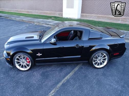 2009 Ford Shelby GT500 Base