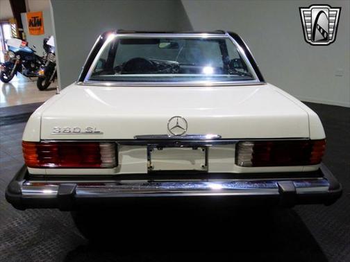 1984 Mercedes-Benz 380SL