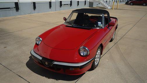 1986 Alfa Romeo Spider 