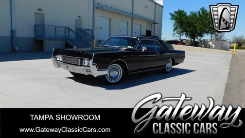 1967 Lincoln Continental 