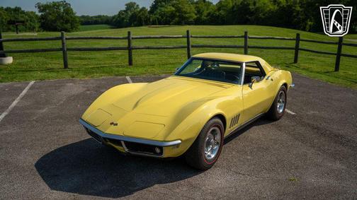 YELLOW 1968 Chevrolet Corvette Base