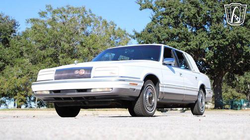 1993 Chrysler New Yorker 