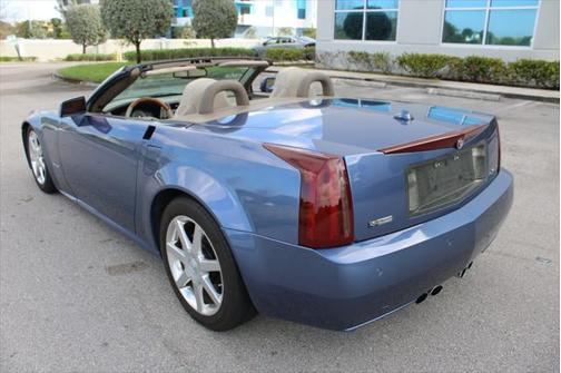 2005 Cadillac XLR Base