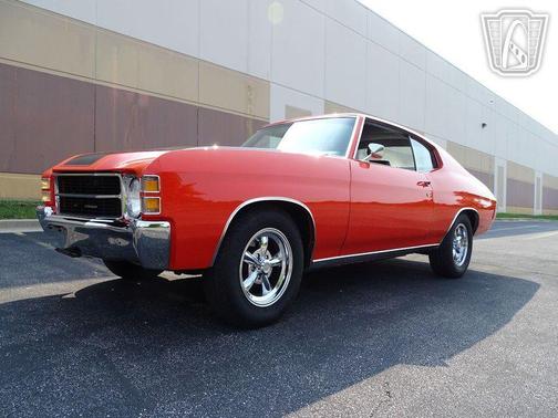 Orange 1971 Chevrolet Chevelle