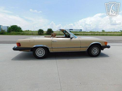 1984 Mercedes-Benz 380SL 