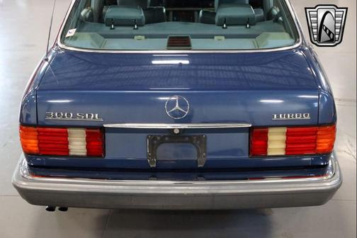1987 Mercedes-Benz S-Class S 580 4MATIC