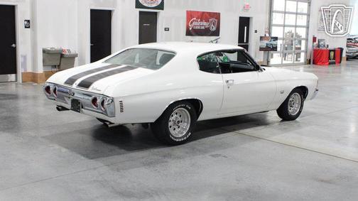 White 1971 Chevrolet Chevelle