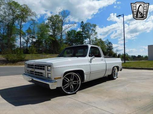 1986 Chevrolet C10/K10 Short Box Restomod