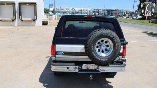 Black/Gray 1993 Ford Bronco