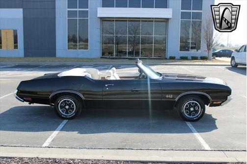 1972 Oldsmobile Cutlass Supreme Base