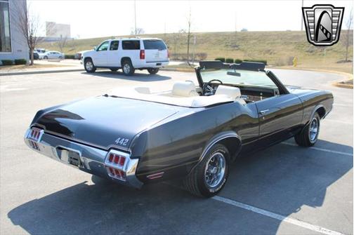 1972 Oldsmobile Cutlass Supreme Base