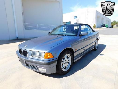 1999 BMW 323 323i