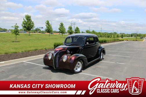 1938 Ford Deluxe Base