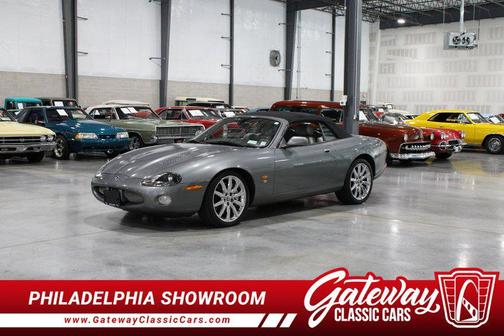 2004 Jaguar XKR Base