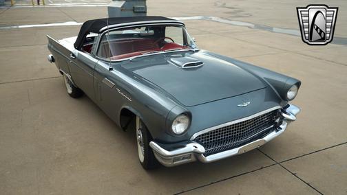 1957 Ford Thunderbird Base
