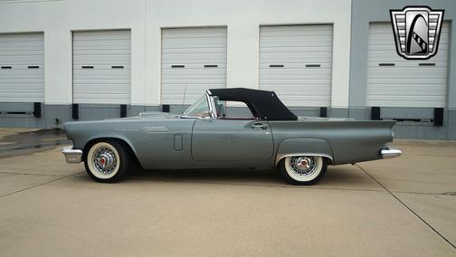 1957 Ford Thunderbird Base