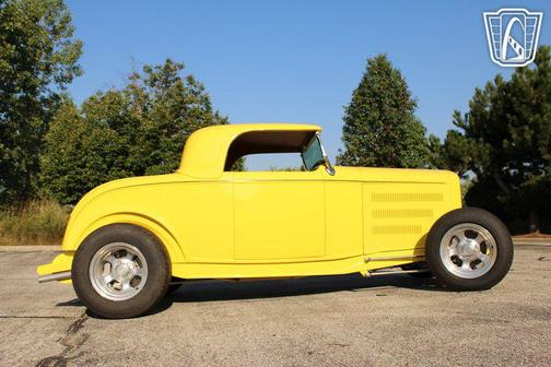 1932 Ford Custom Base