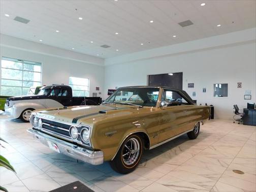 1967 Plymouth GTX Hemi