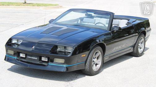 BLACK 1988 Chevrolet Camaro Base