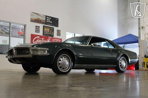 1969 Oldsmobile Toronado 