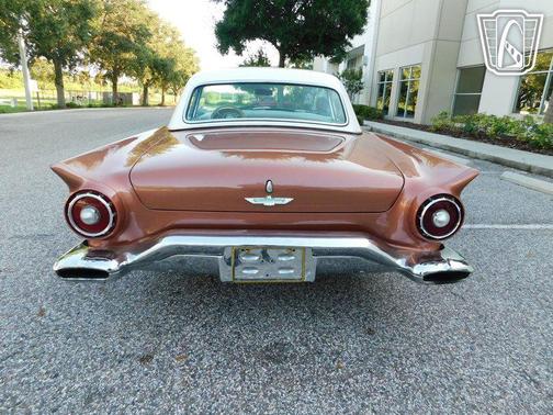 1957 Ford Thunderbird Base